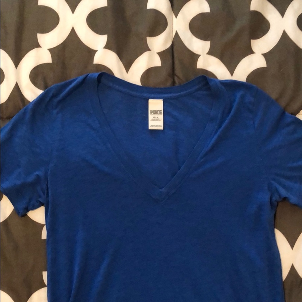 VS Pink vneck tee